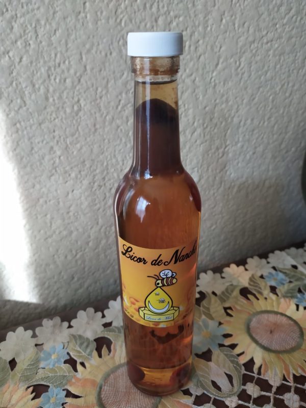 Licor de nanche con miel 500 ml.
